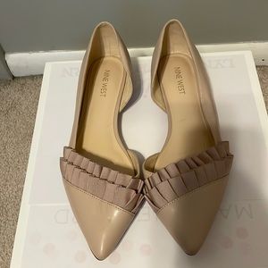 Cream Nine West Flats, Size 8.5